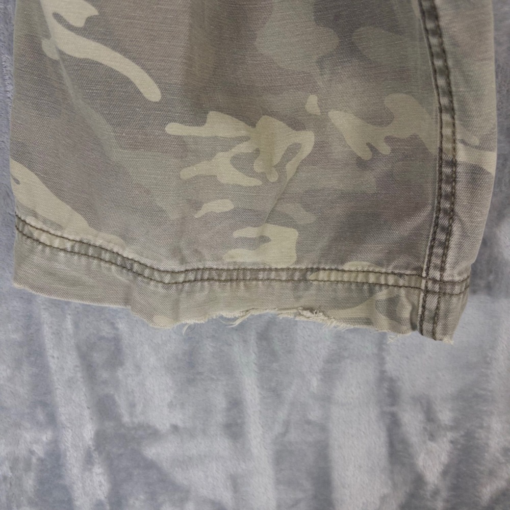 Levi's Cargo Pants Mens 34X34 Green Camo Loose Straight Utility Military Work - Picture 8 of 8